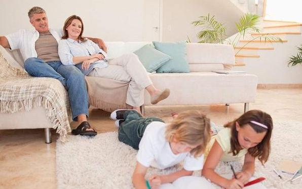 幼儿缺乏安全感怎么跟家长沟通,孩子没有安全感家长怎么办