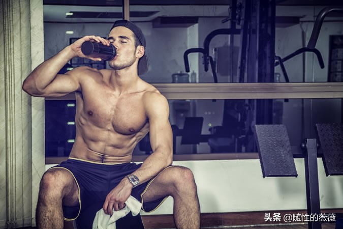 为什么健身的人吃这么多蛋,为什么健身人爱吃蛋白质粉