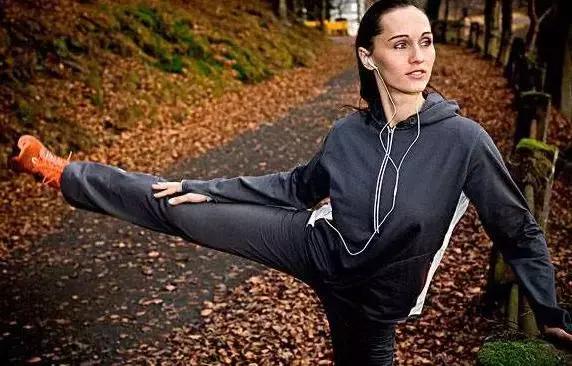 晚上小腿抽筋好痛该如何缓解,半夜抽筋小腿很疼要怎样止痛