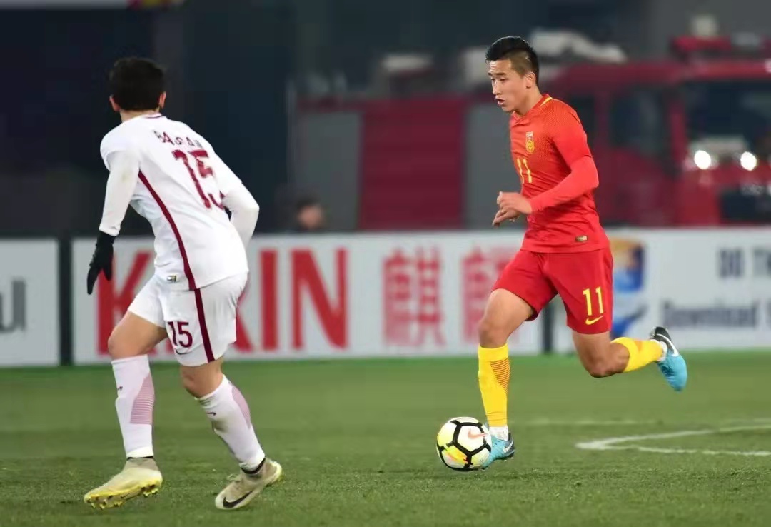 远去了鼓角争鸣,远去了刀光剑影黯淡了鼓角争鸣