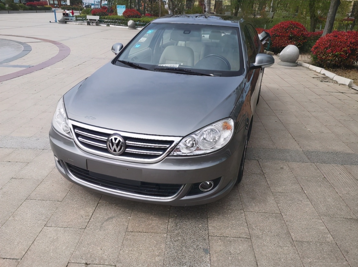 5万块能买到哪年的二手大众朗逸,2012朗逸1.6二手车高配3万公里