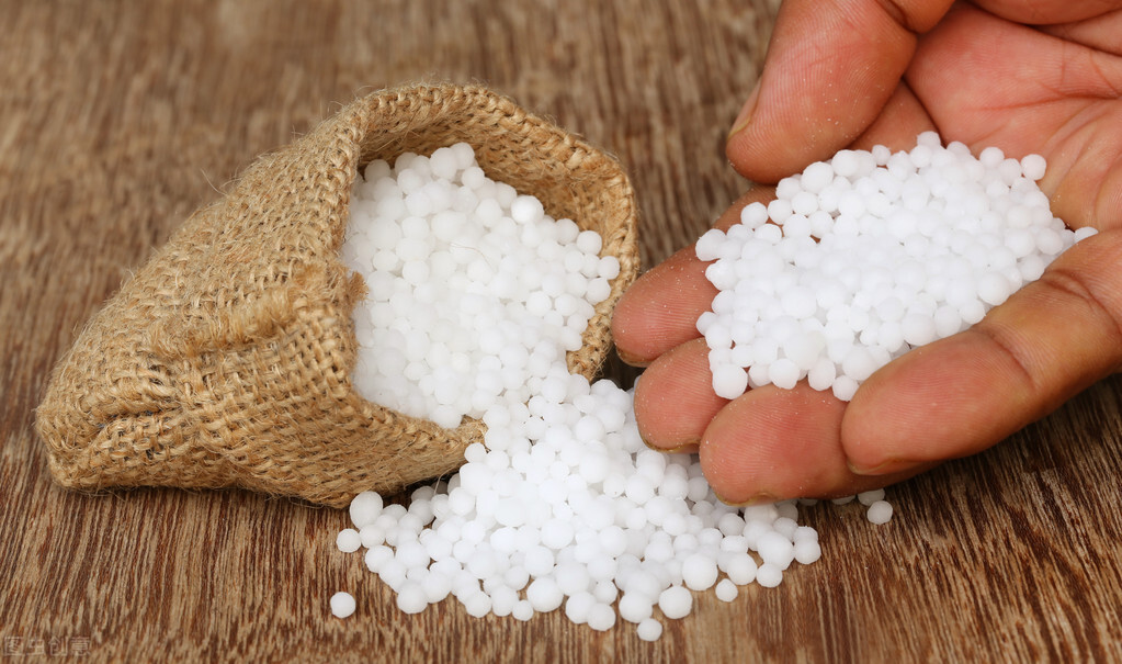 肥易通今日尿素价格多少钱一吨,尿素肥最新价格多少钱一吨