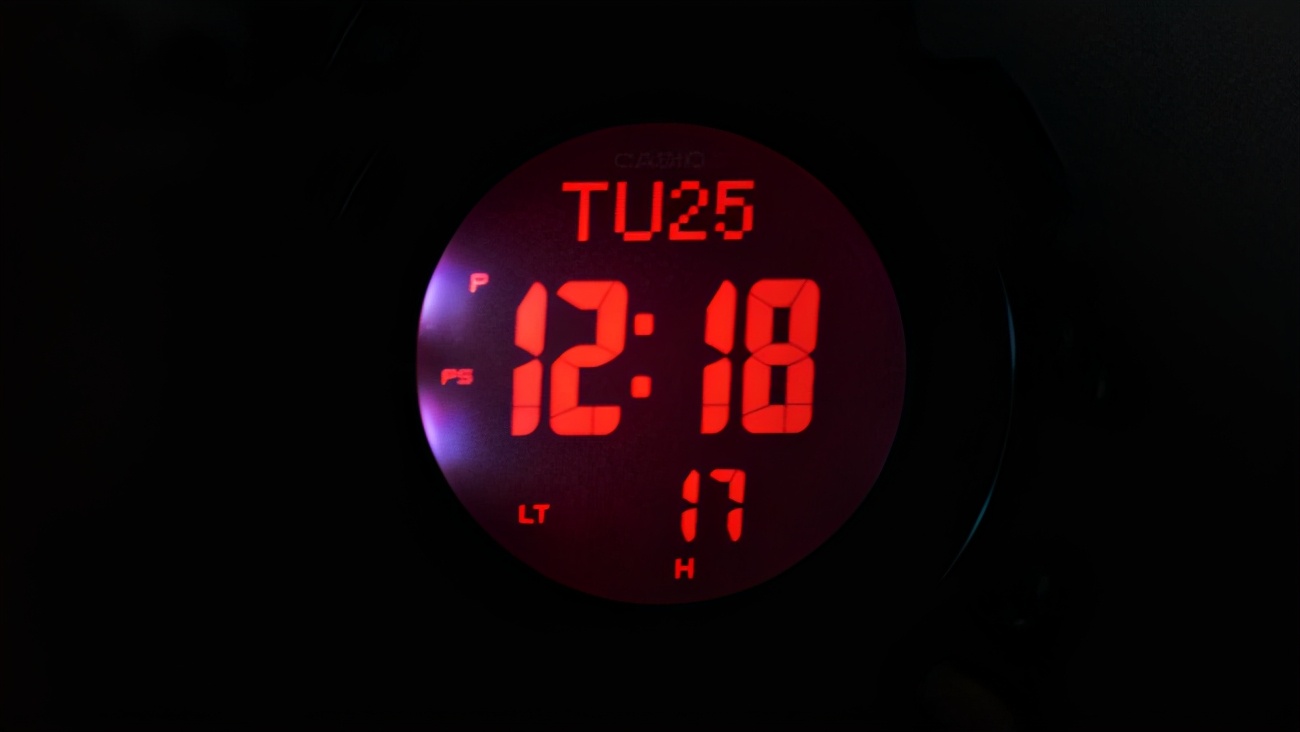 我与“熔岩瀑布”的日常PRW-30YT-1PR陪我体验浩瀚无垠