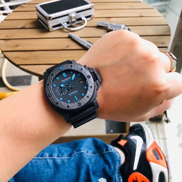 揭秘全球最大钟表,国内最大劳力士专卖店