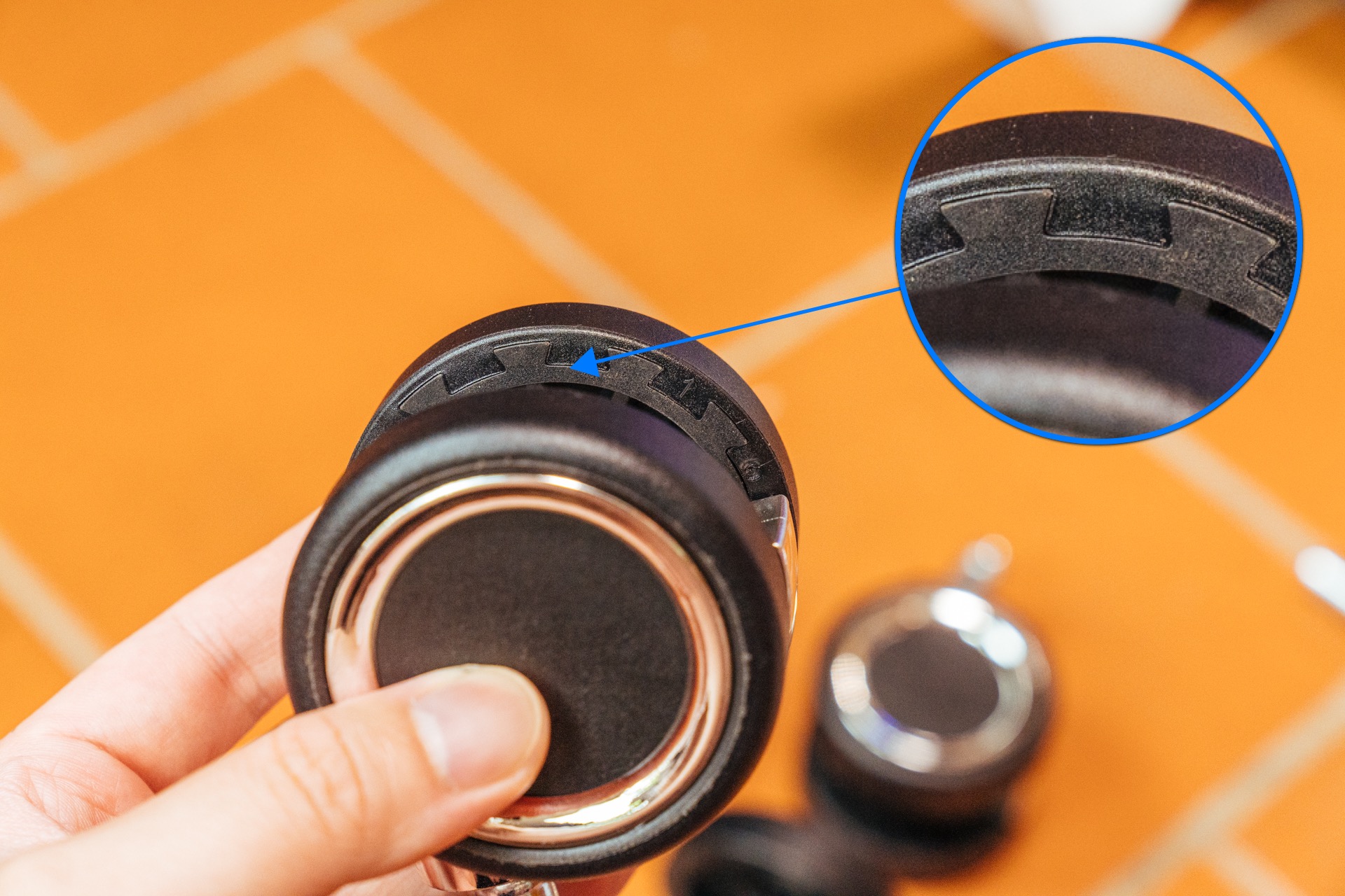 人体工学椅怎么选？不选贵的，只选对的：达宝利摩登Modern评测