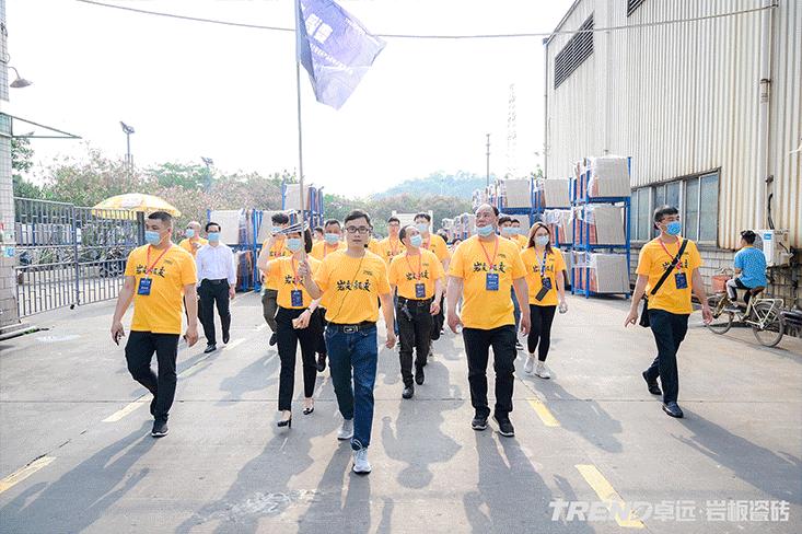 卓远岩板瓷砖价格,卓远瓷砖专卖店全国各地展厅