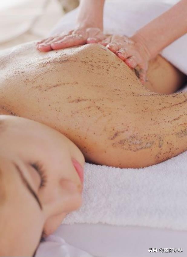 后背长痘如何消除小妙招,后背长痘如何消除简单便宜的方法