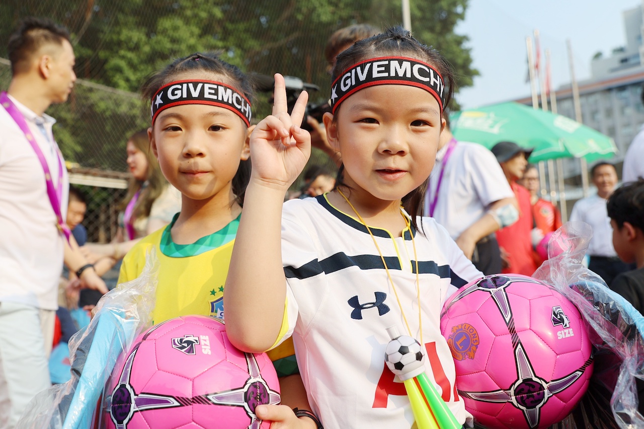 石狮市青少年足球训练营,足球公益训练营