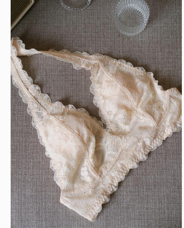 最新款文胸穿着很舒服夏天穿的,无痕无束缚感文胸