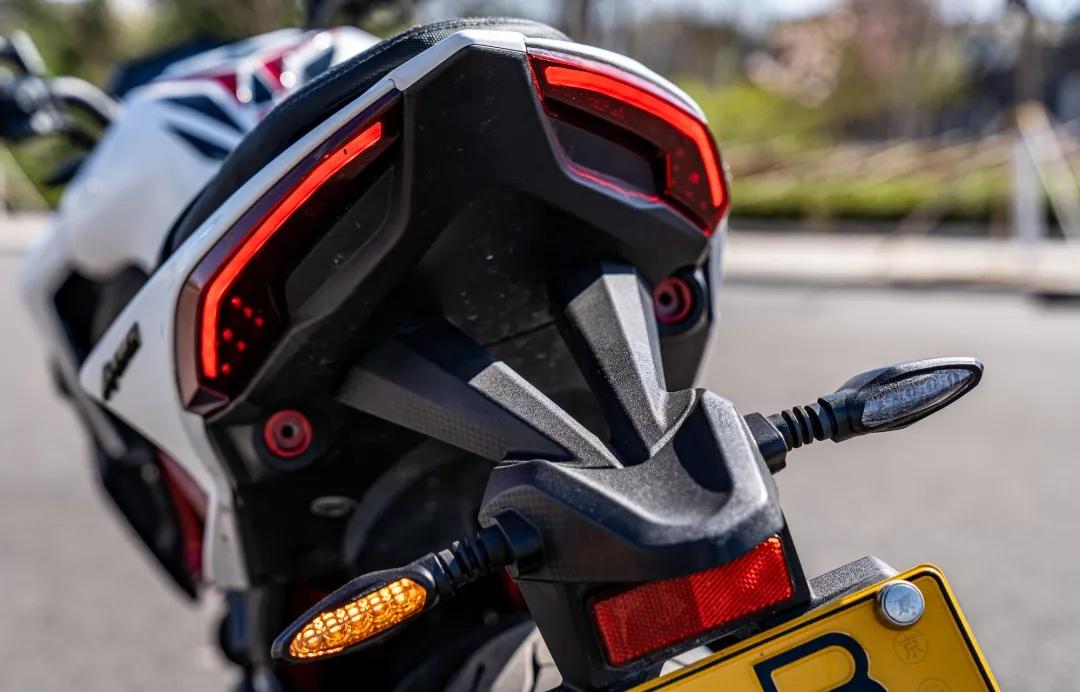 光阳400踏板摩托车测评,光阳krider400可以加装滑动离合器