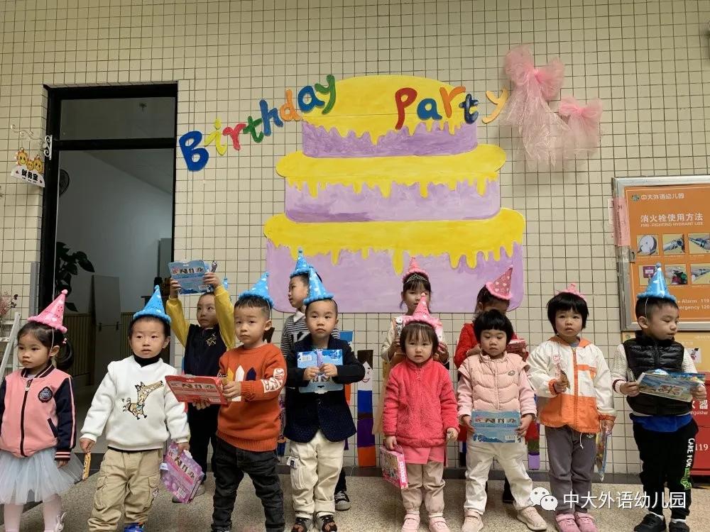 鑼傚悕璇轰簹鑸熶腑澶у璇辜鍎垮洯,鑼傚悕璇轰簹鑸熷辜鍎垮洯