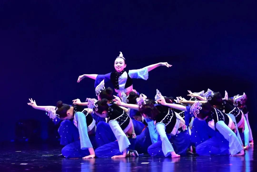 文明清风新吴有礼|梅里中学：弘扬时代精神，绽放文明之花