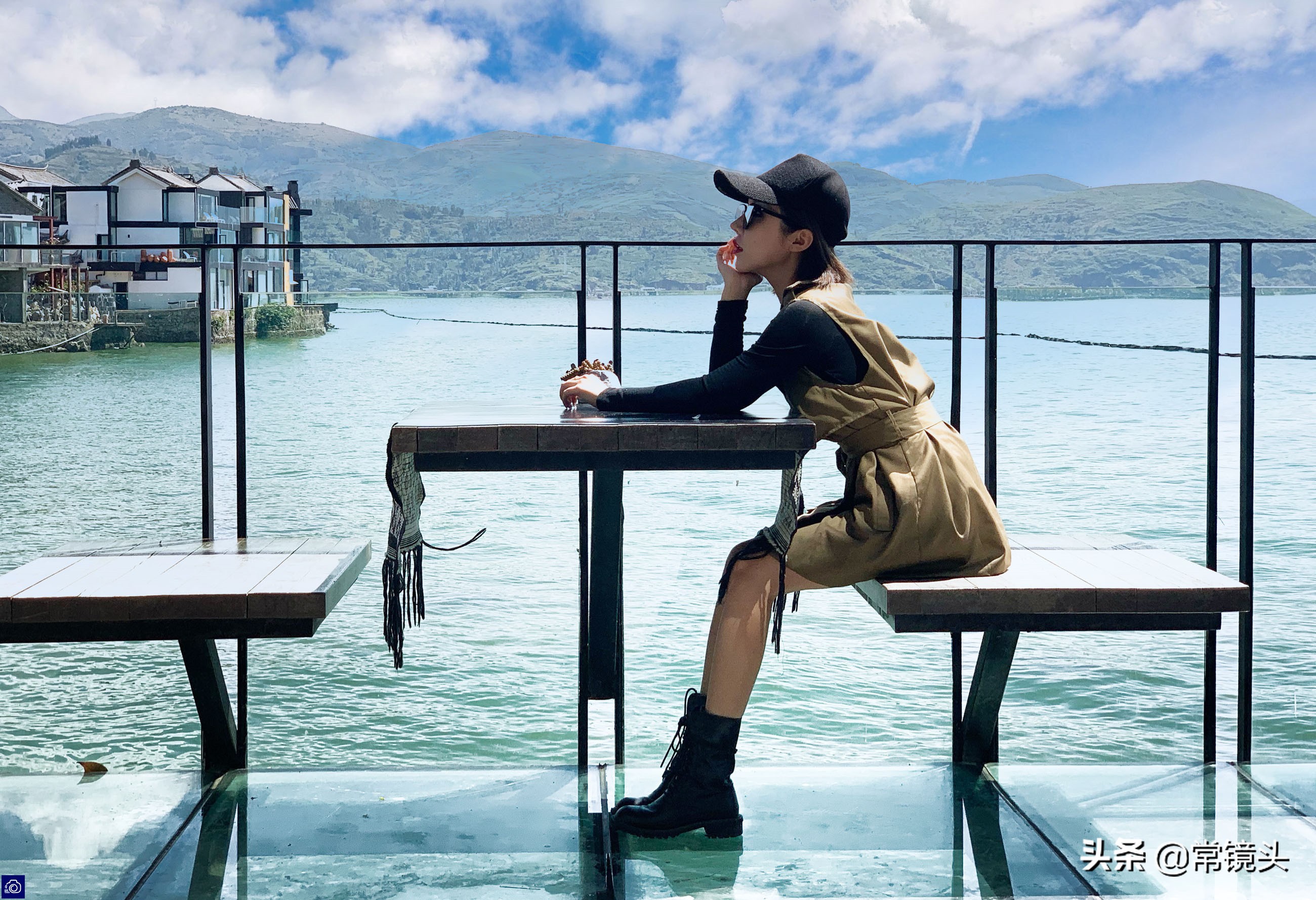 90后女孩靠30平小店迈上人生巅峰,00后女孩摆摊创业生活真实记录