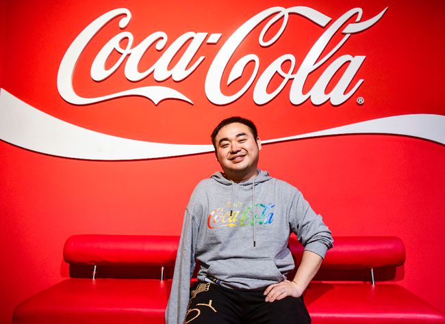 汶川地震中活下来的可乐男孩,汶川地震幸存假肢男孩