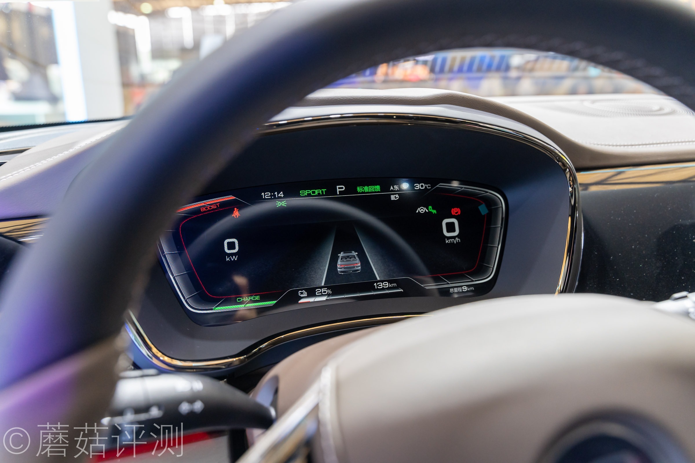 又有啥好玩的？蘑菇带你逛ChinaJoy2021，硬件、车和漂亮的小姐姐