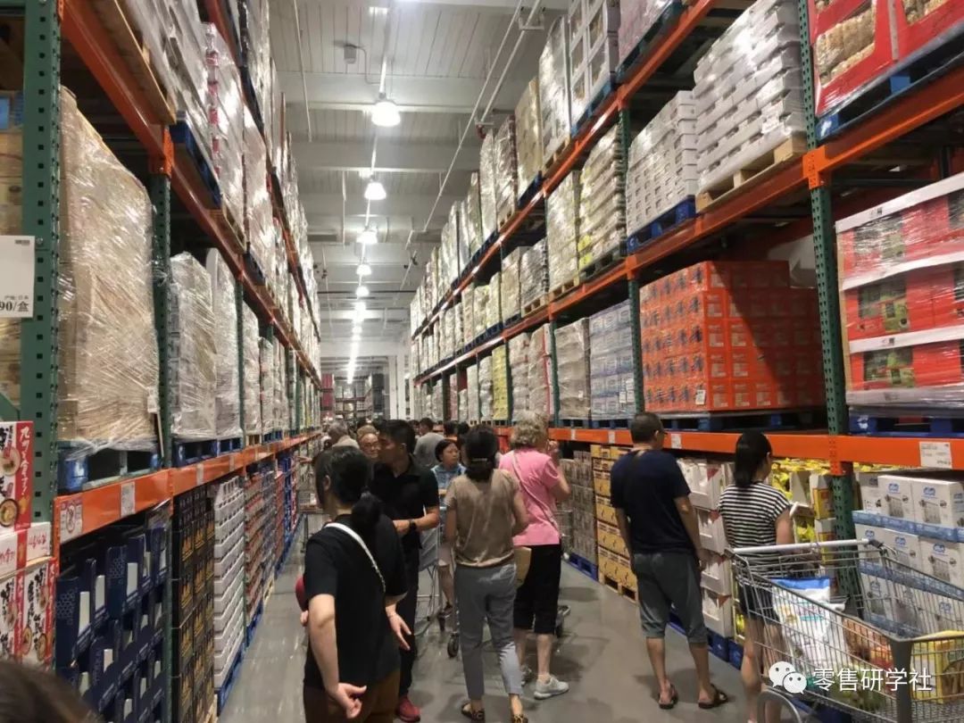 与山姆会员商店有何不同？Costco中国首店售卖活鲜