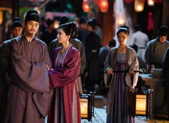 古代没有电，天黑人们就要睡觉？其实他们比你想象中要会玩得多