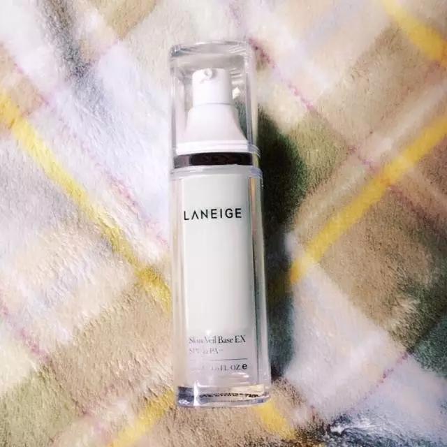 怎么做到高质感肤质的底妆,先化一个有光泽的自然底妆很重要