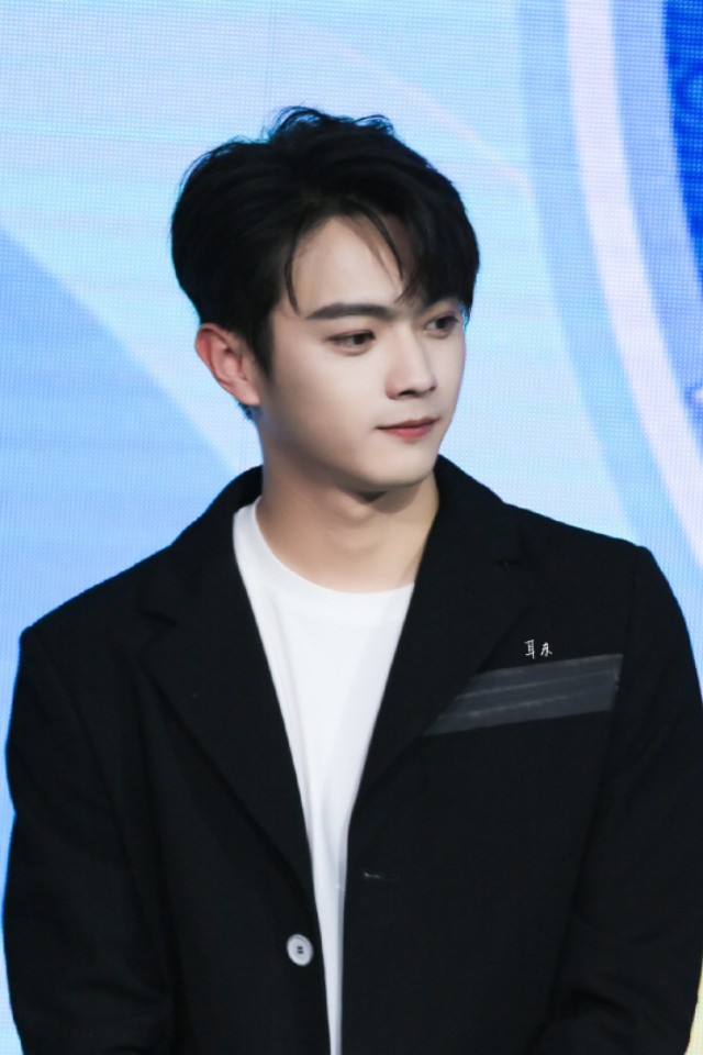 许凯从前有座灵剑山最帅镜头,许凯智商爆棚从前有座灵剑山