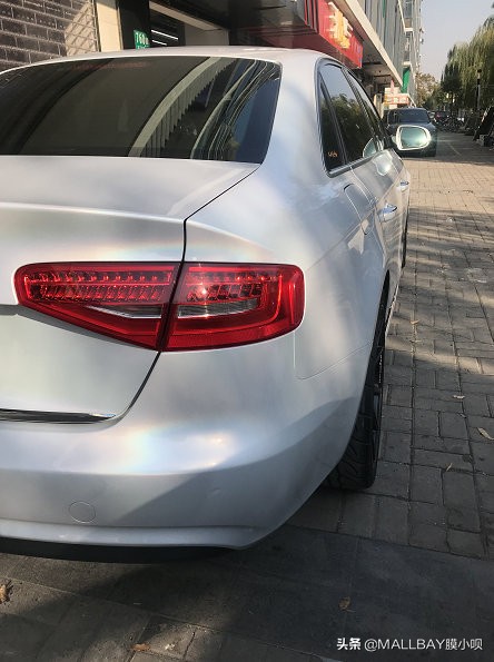 奥迪a4l改色幻彩珊瑚冰雪蓝,奥迪a4l改色七彩镭射白