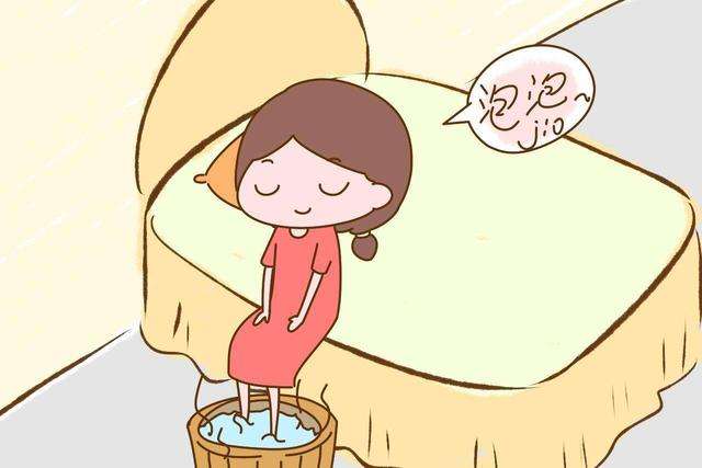 长期手脚冰凉可能是肾虚？教你3招，在家不花钱轻松把肾补