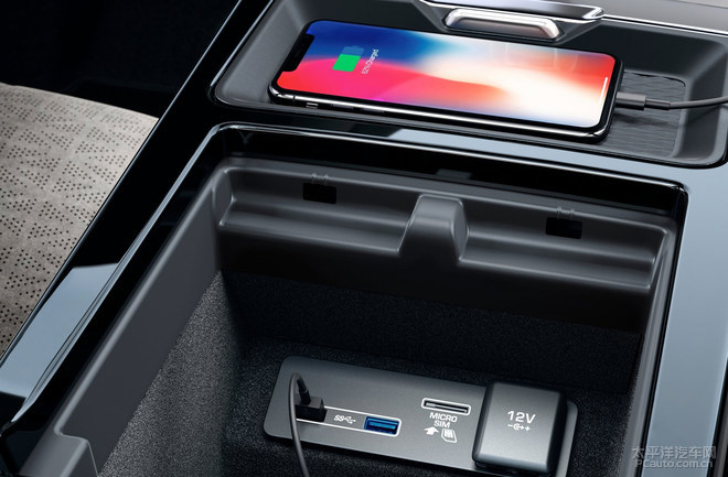 全新揽胜极光越野表现,全新一代路虎揽胜极光车评