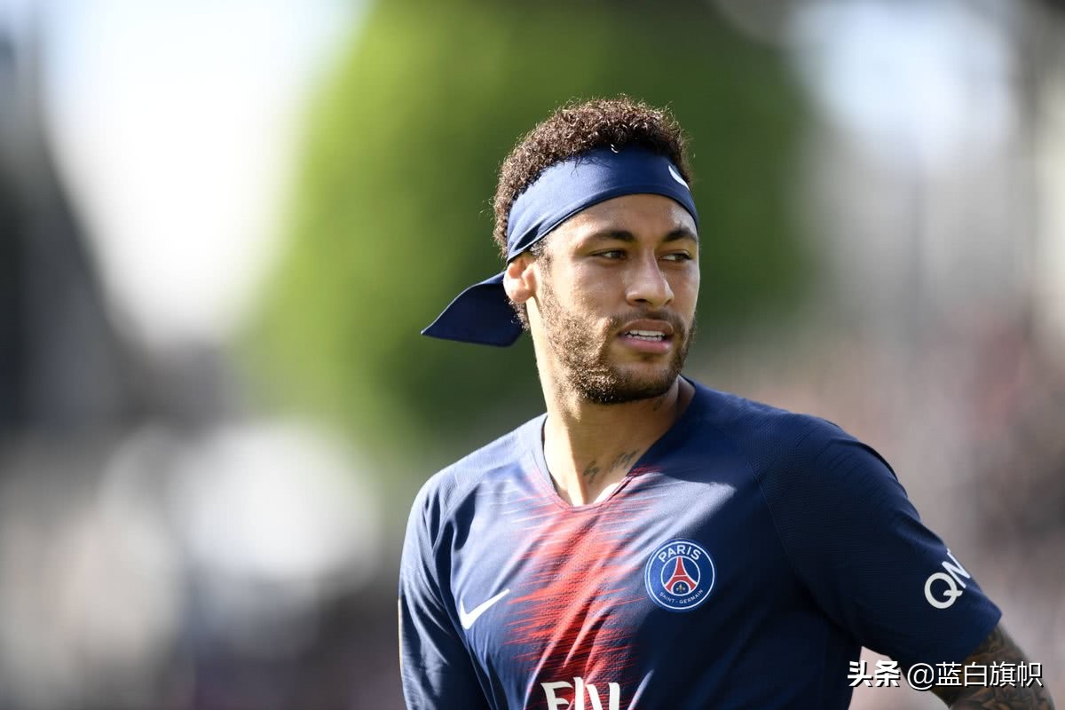 巴西总统希望恢复足球比赛,巴西总统抗疫情