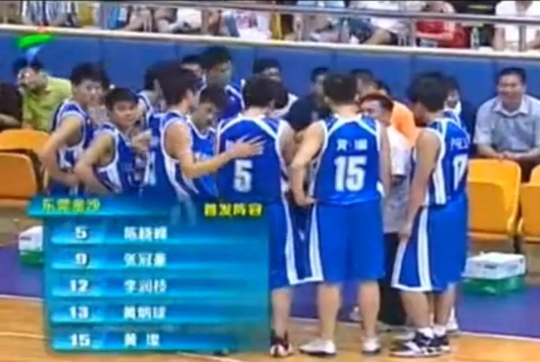半决赛爆砍46分！东莞球王大战三外援！还一度献上*力暴**补扣...