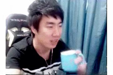 lol女陪玩假打,lol女陪玩一般是什么情况