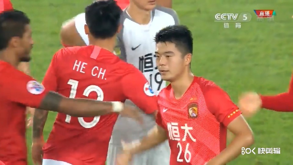 胡睿宝:除车牌一事,于汉超是球员典范,珍惜和超哥的半场亚冠