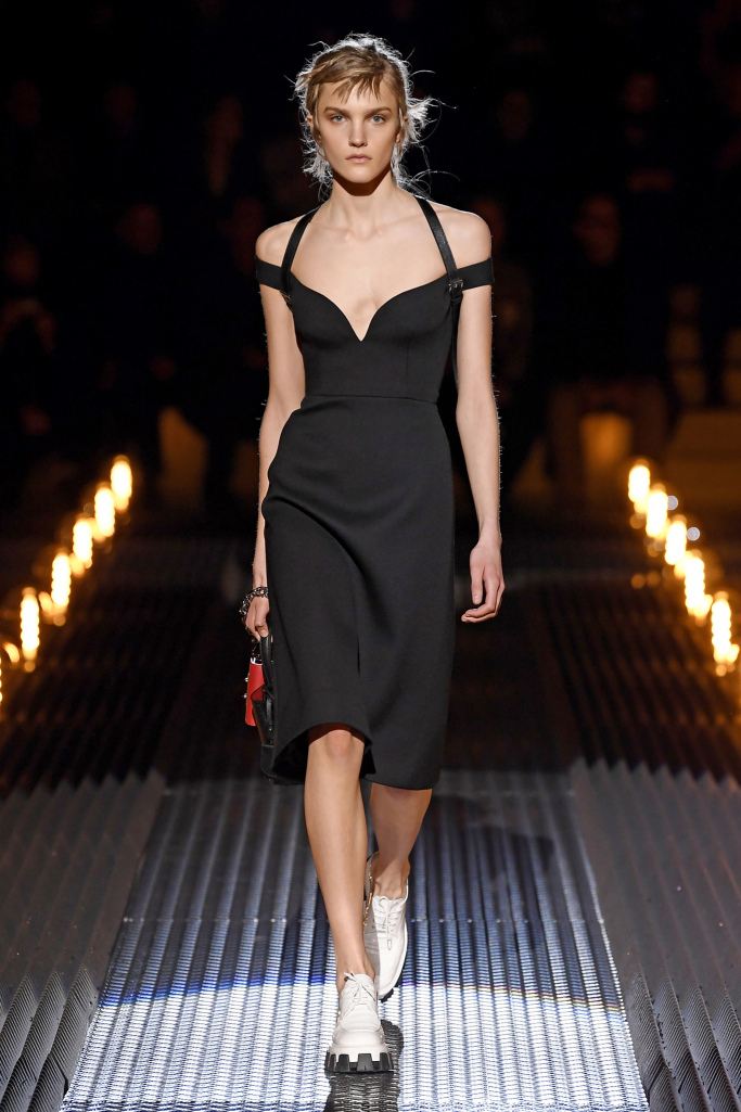 米兰2012秋冬男装周prada专场秀,米兰时装周prada2024