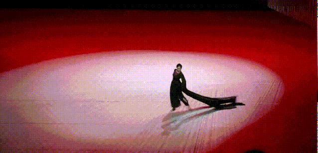 那些热衷battle的年轻人，怎么开始绷脚背了？