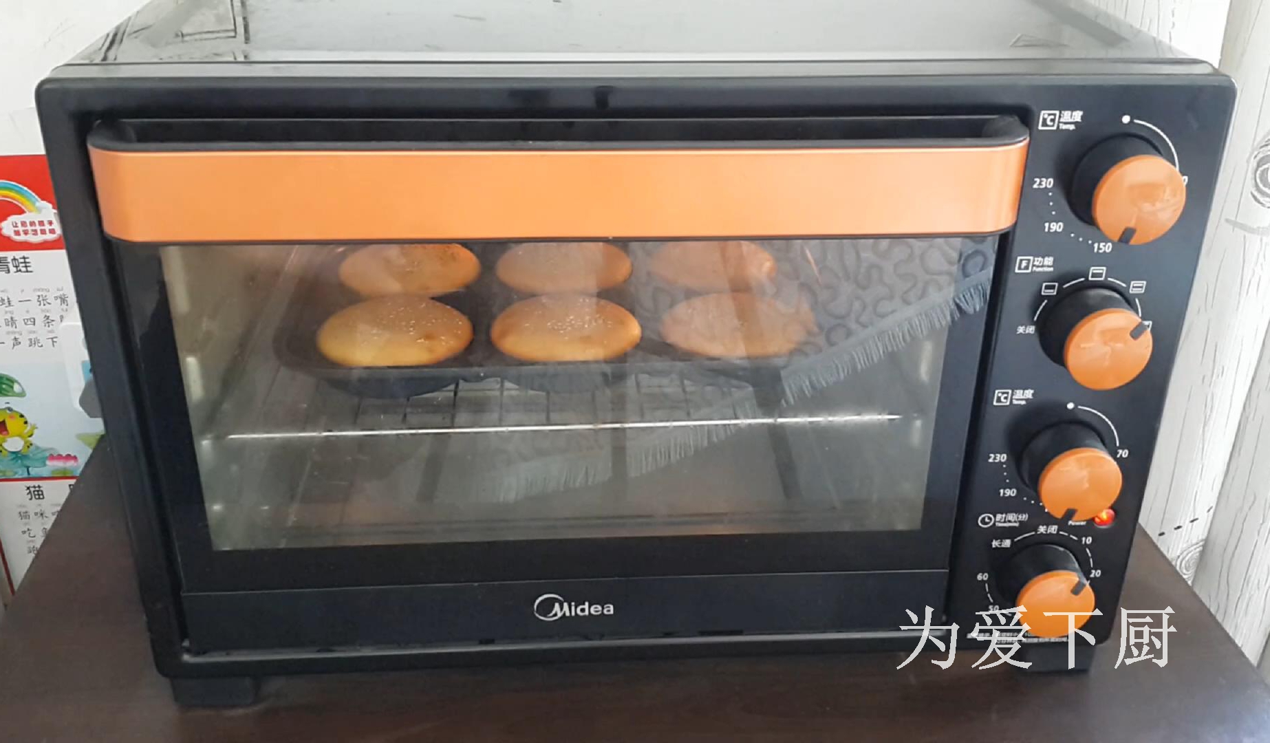 只用牛奶和鸡蛋做蛋糕不用打蛋器,鸡蛋做蛋糕简单不用烤箱