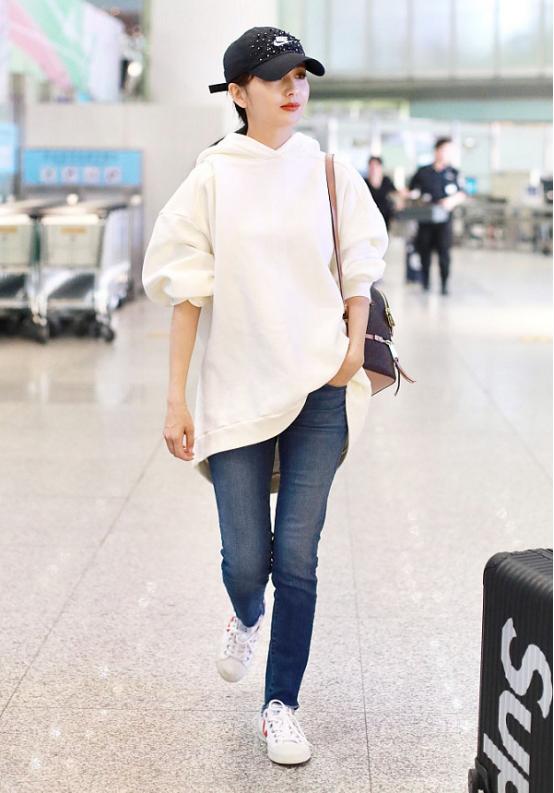 佟丽娅换发型后更惊艳,佟丽娅换了新的发型