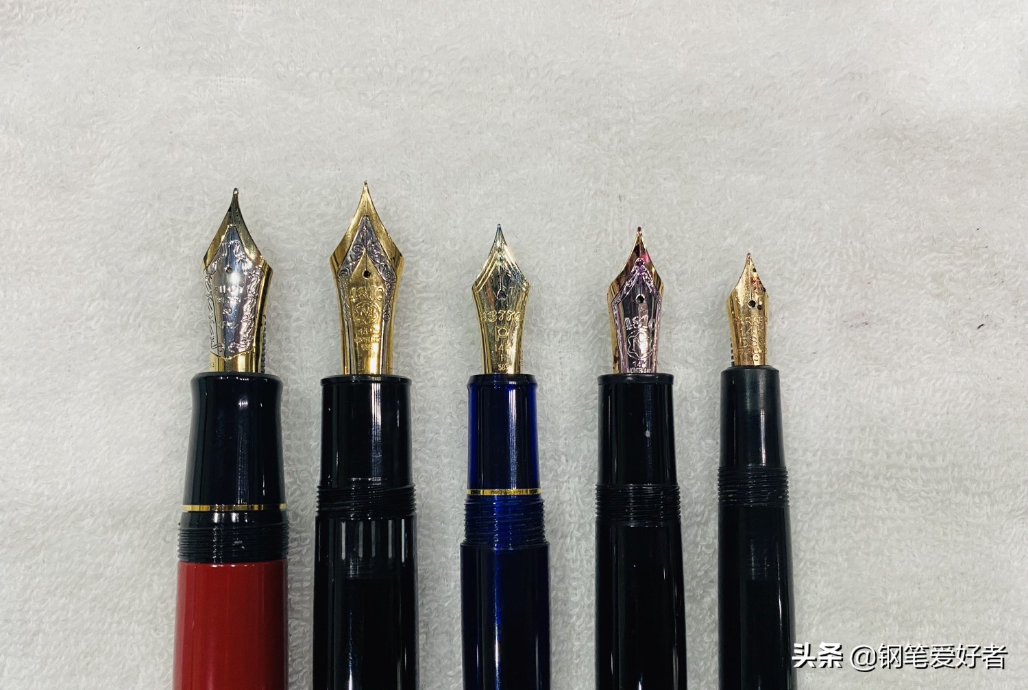 百乐新款按动钢笔,百乐钢笔custom透明