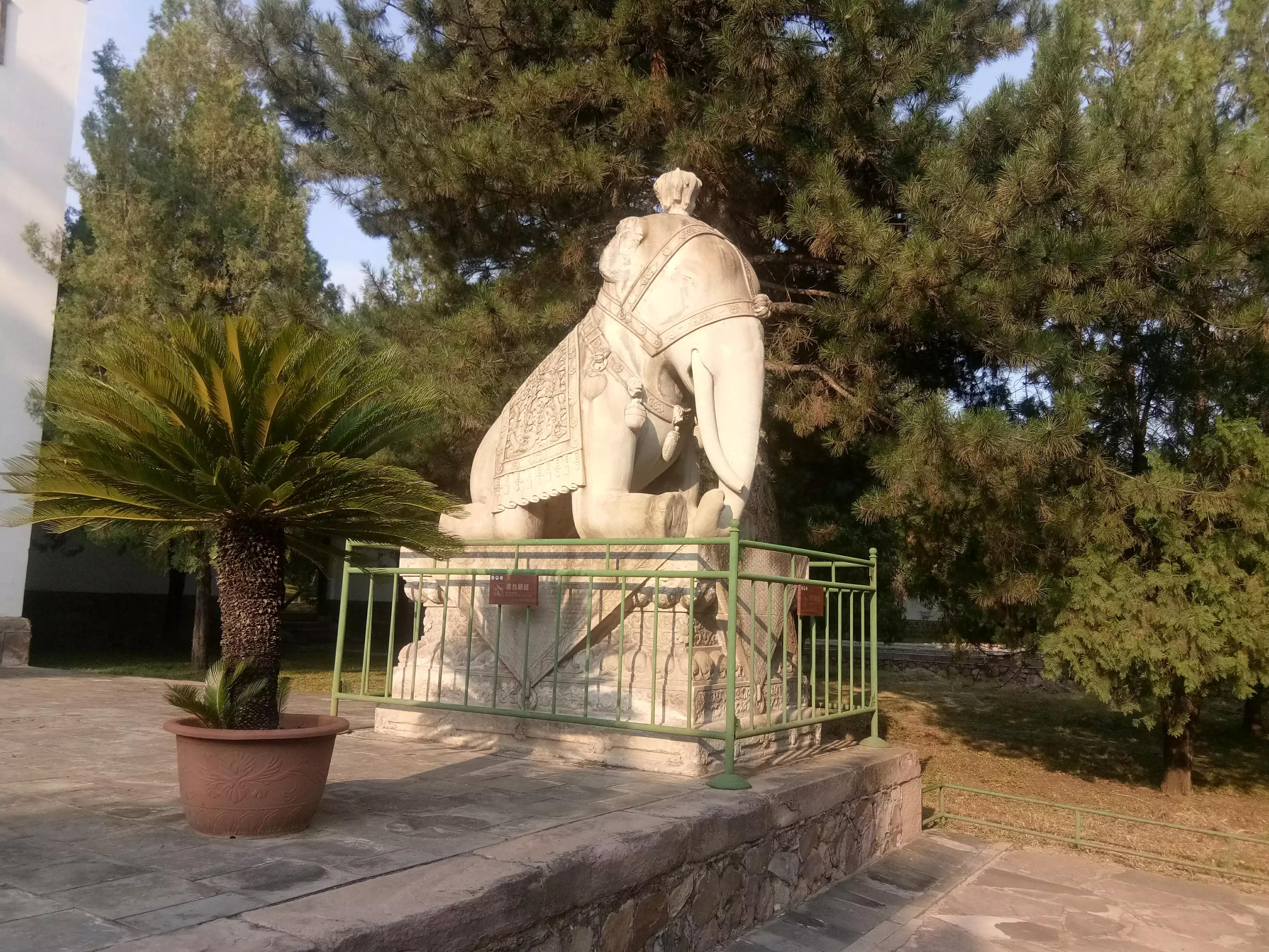 河北承德避暑山庄小布达拉宫全景,承德景点大佛寺布达拉宫