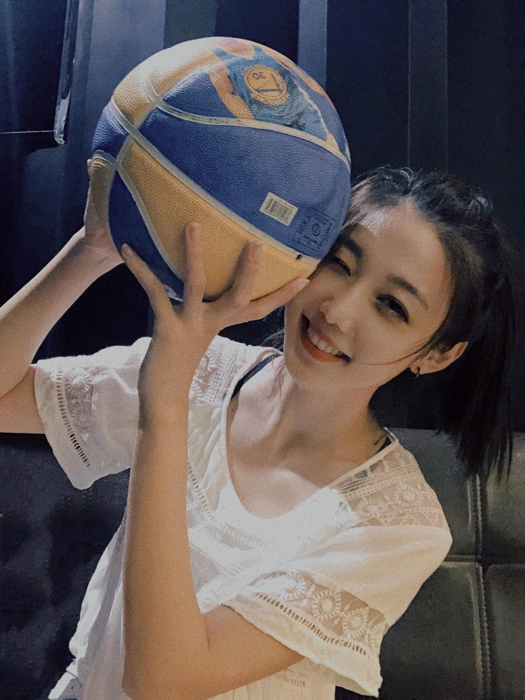 又美又能打,东莞一米八女裁判