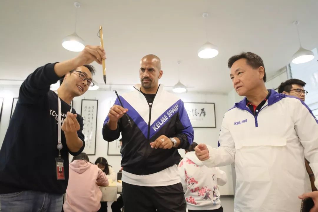 阿根廷贝隆个人资料,阿根廷足球巨星贝隆