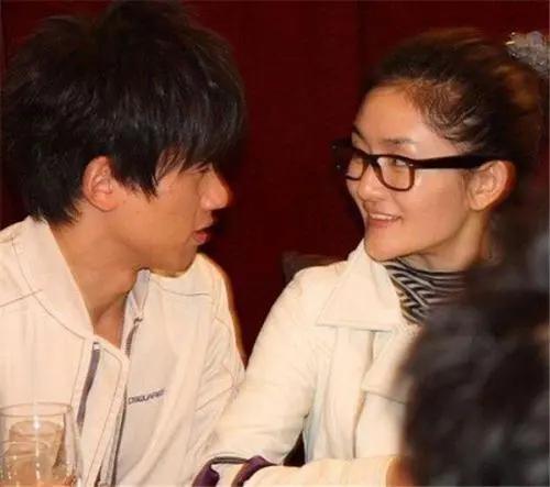 谢娜和张杰之间的趣事,谢娜和张杰的爱情故事如何展开的