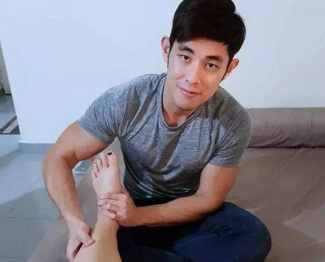 章子怡自曝产后涨奶疼似宫缩,章子怡回复显露高情商