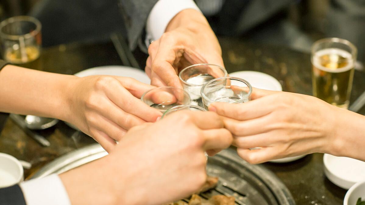 导致尿黄的各种原因,解小便感到小便烫是什么原因