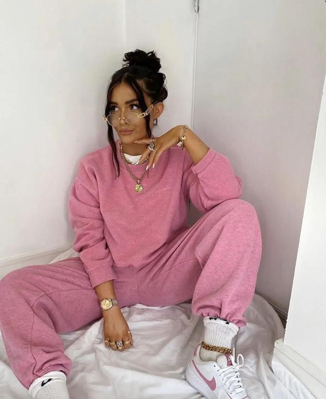 不知怎么搭配衣服,不知道怎么穿衣搭配下什么软件