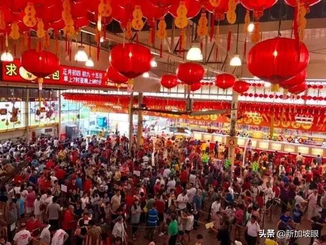 单身狗发红包“不吉利”，见人送橘子，新加坡春节规矩这么多