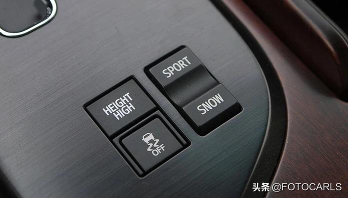 丰田皇冠4.3lv8,丰田皇冠12代4.3v8试驾