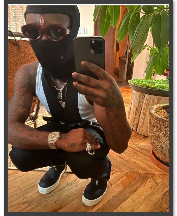 脑门上镶了亿元钻石的嘻哈青年，中二的他在想什么？