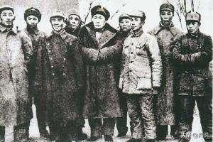 张鼎丞任华中司令，为了让粟裕指挥作战，另建华中*战野**军