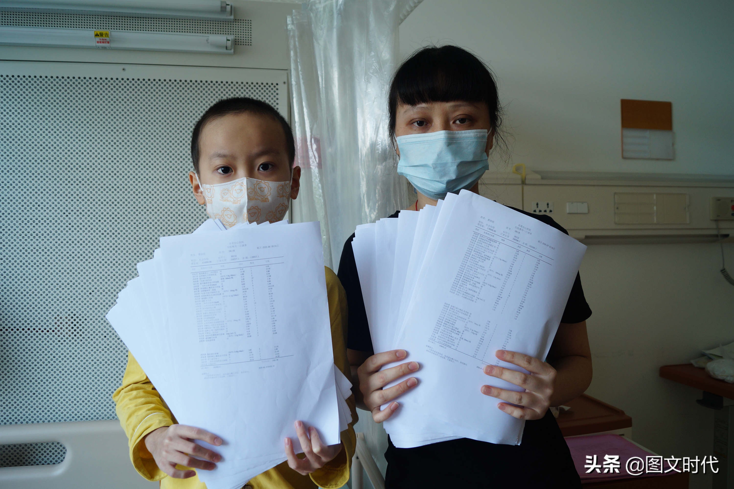 8岁男童挖鼻孔住院,一男子为救孩子被掏空