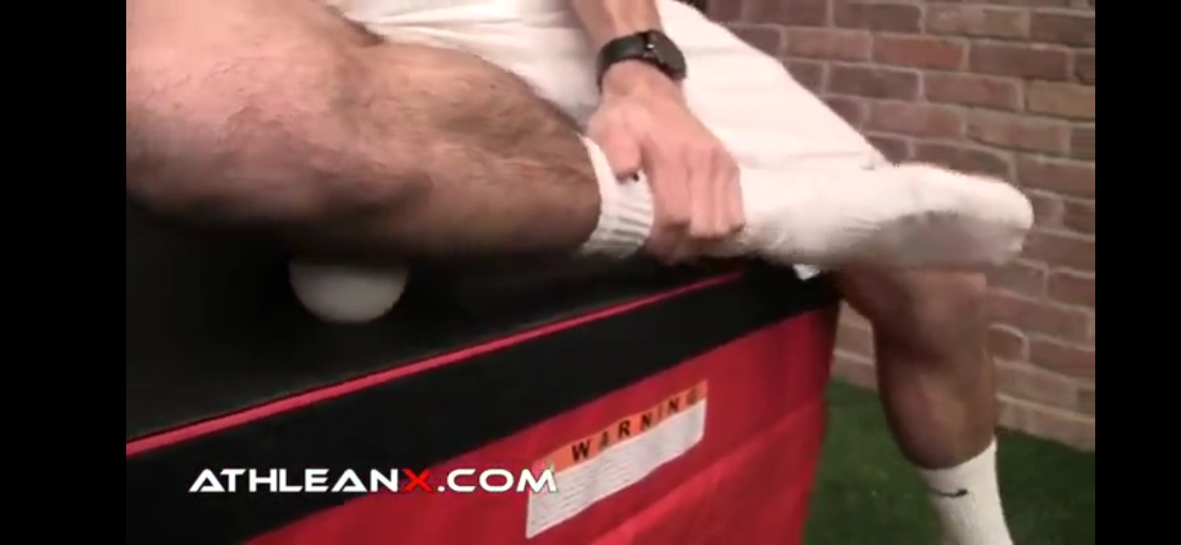 深蹲膝盖不超过脚尖就向后倒,深蹲可以改善膝盖内扣吗