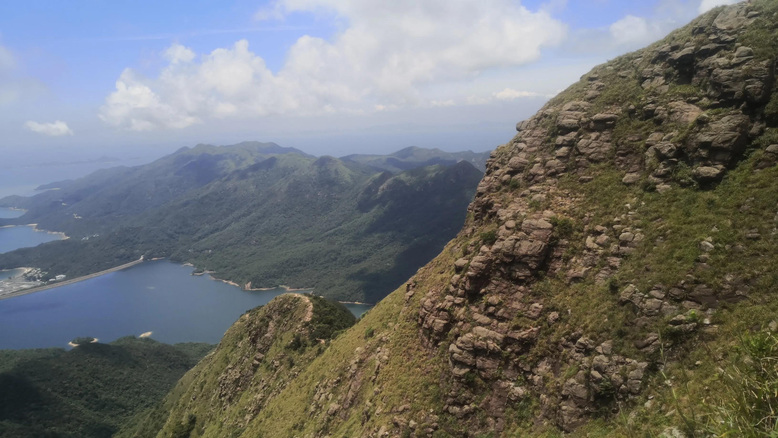 香港凤凰山狗牙岭难度大不大,香港凤凰山最难爬的山