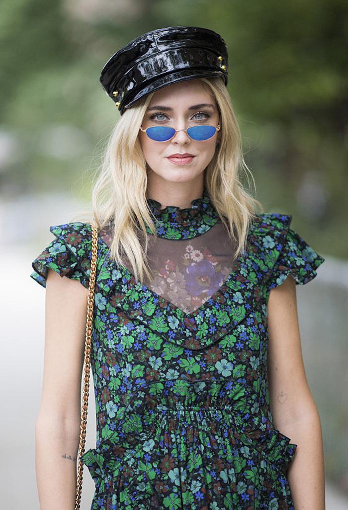 大脸女孩秋冬怎么穿？教你4个穿搭小技巧，不减肥也能穿出小V脸